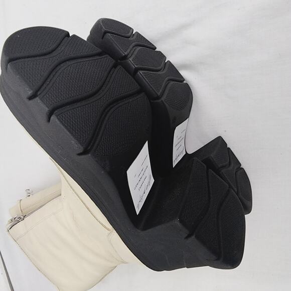 NEW Free People Myles Platform Chunky Zip Boot Leather Ivory EU 37 US 7 - Picture 6 of 11